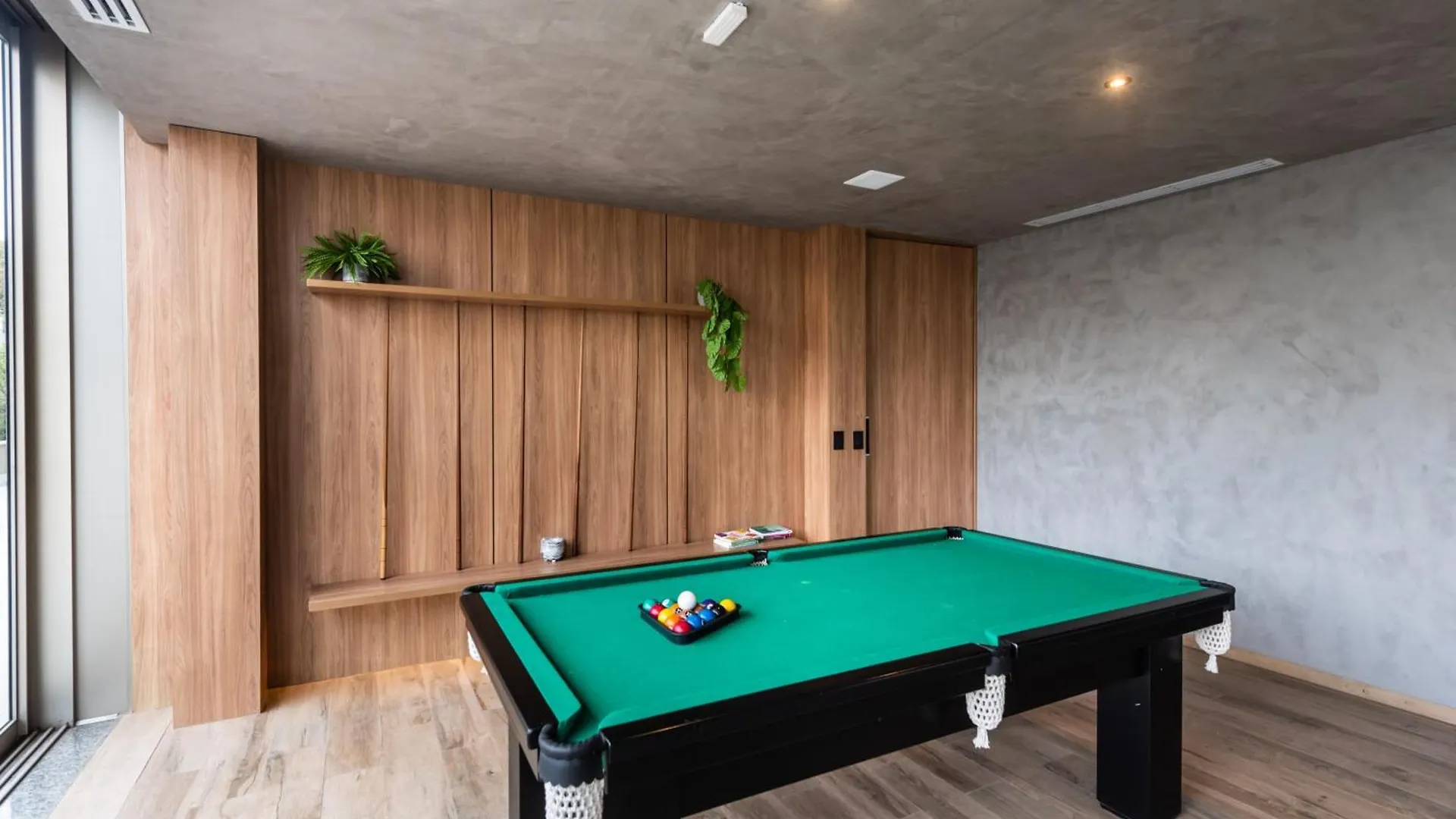 Ma64 - Novo Bhaus Jardins | Oscar Freire | Metro Apartment Sao Paulo